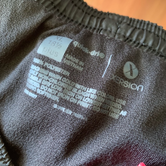 Swim shorts/ Workout shorts - Picture 3 of 3